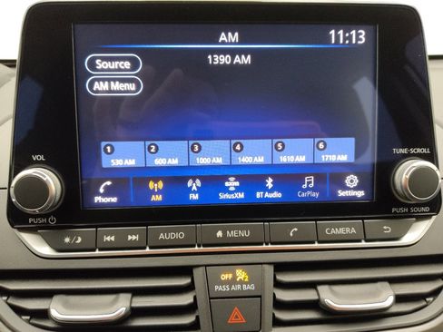 Used 2024 Nissan Altima 2.5 SV image 25