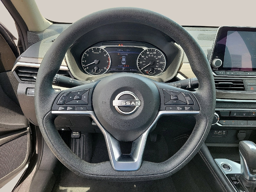 Used 2023 Nissan Altima 2.5 SV FWD image 19