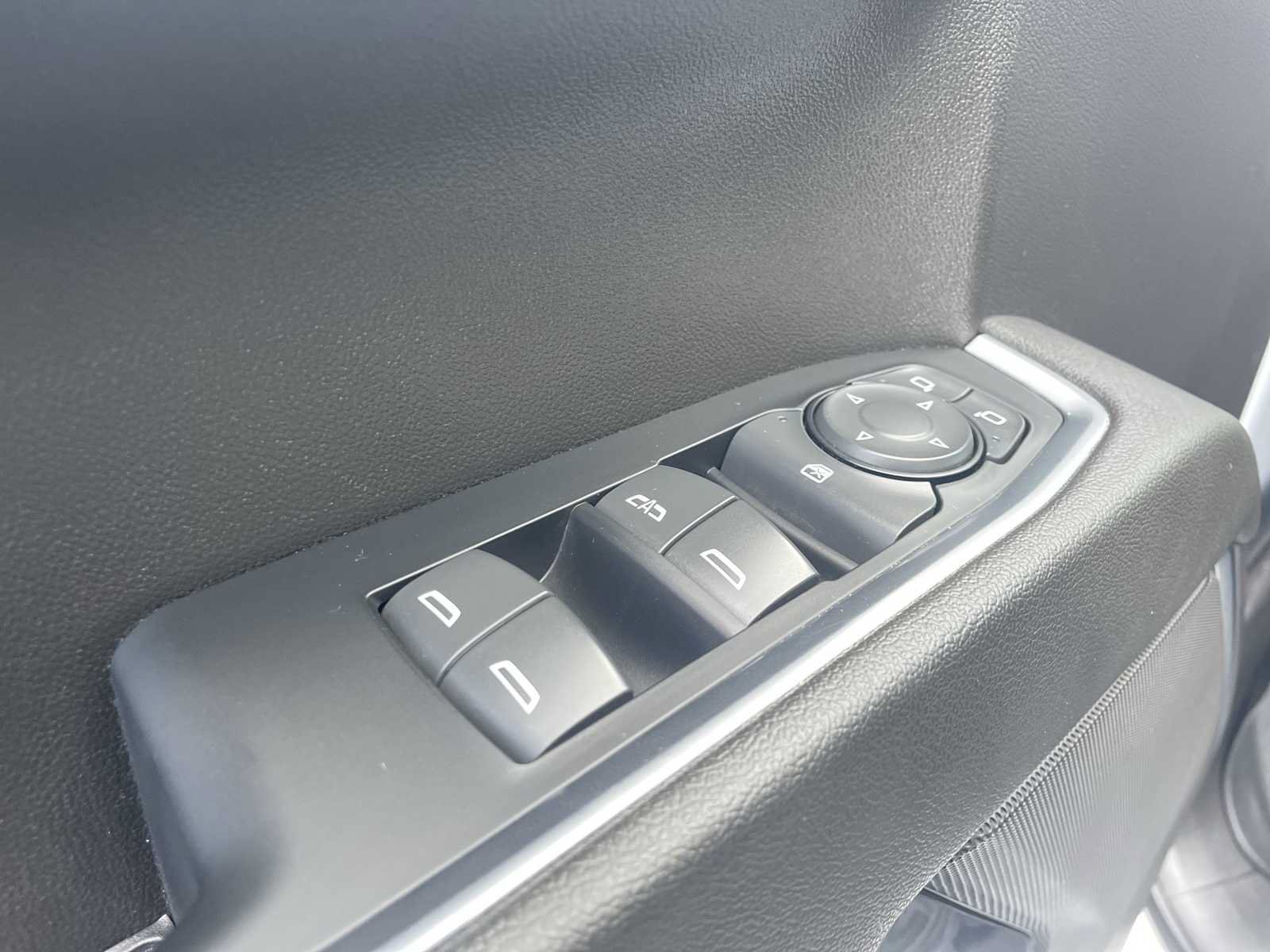 Used 2022 Chevrolet Silverado 1500 LT AWD/4WD image 12