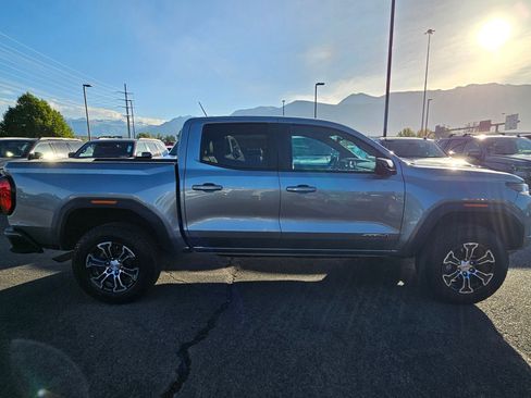 Used 2024 GMC Canyon AT4 w/ AT4 Premium Package AWD/4WD image 2