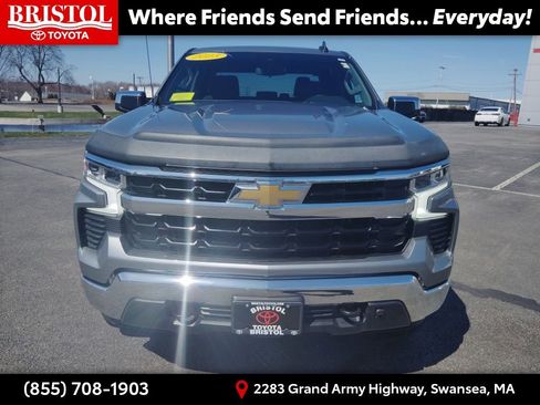Used 2023 Chevrolet Silverado 1500 LT image 2