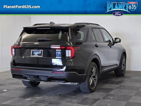 New 2026 Ford Explorer ST-Line w/ ST-Line Street Pack RWD image 4