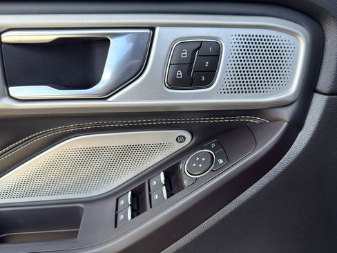 Used 2020 Ford Explorer ST w/ ST Street Pack image 13