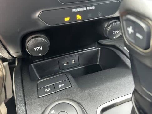 Used 2022 Ford Ranger XL image 32