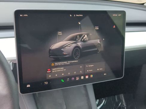 Used 2023 Tesla Model Y Performance AWD/4WD image 23