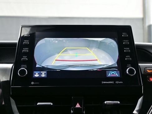 Used 2022 Toyota Camry XLE FWD image 16
