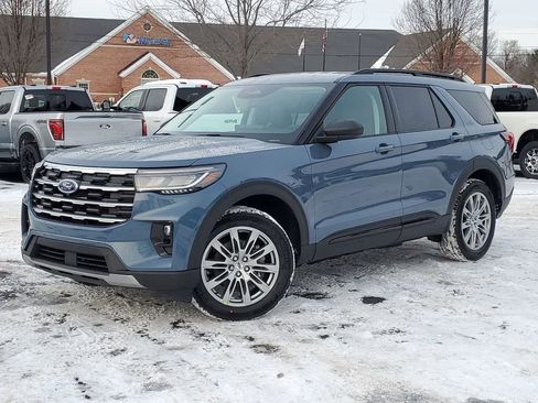 New 2026 Ford Explorer Active w/ Active Comfort Package image 1