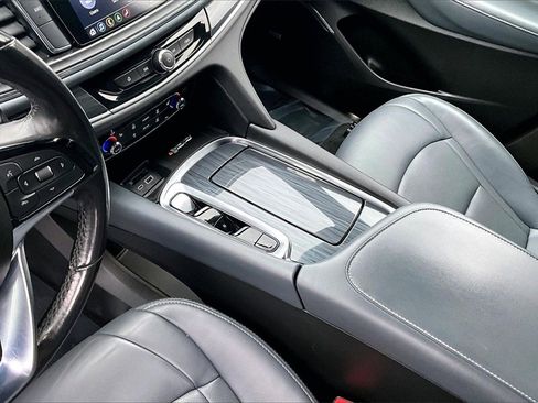 Certified 2022 Buick Enclave Essence w/ Experience Buick Package image 16