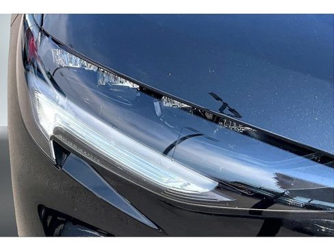 Used 2023 Buick Envision Preferred w/ Sport Touring Package AWD/4WD image 31