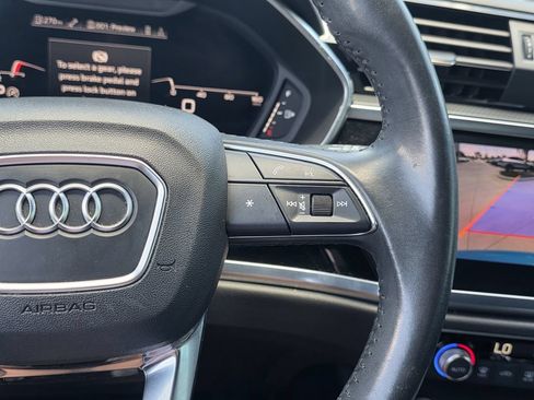 Used 2019 Audi Q3 2.0T Premium Plus w/ Premium Plus Package AWD/4WD image 19