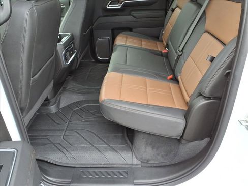 Used 2025 Chevrolet Silverado 2500 High Country w/ Z71 Off-Road Package image 11