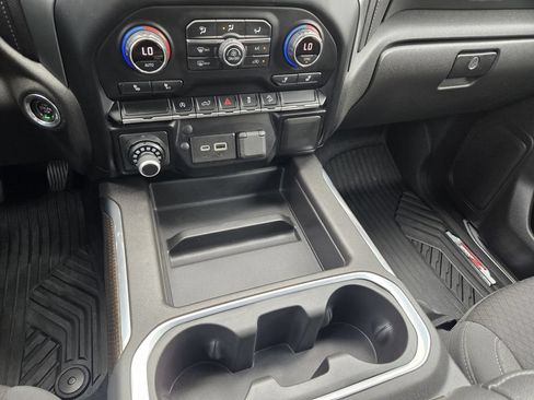 Used 2021 Chevrolet Silverado 1500 LT Trail Boss w/ Bed Protection Package AWD/4WD image 19