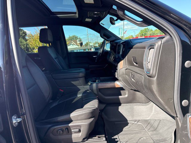 Used 2020 Chevrolet Silverado 1500 High Country w/ Technology Package AWD/4WD image 9