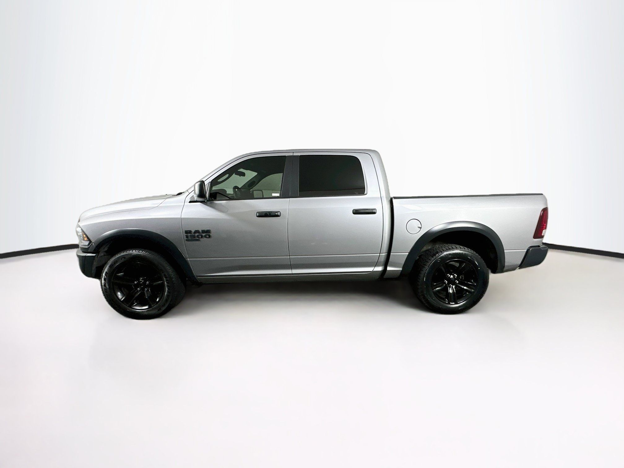 Used 2024 RAM 1500 Warlock AWD/4WD image 4