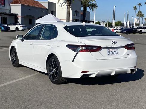 Certified 2023 Toyota Camry SE FWD image 4