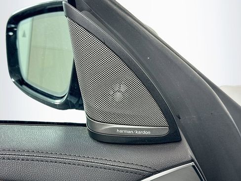 Used 2018 BMW 640i Gran Turismo xDrive image 19