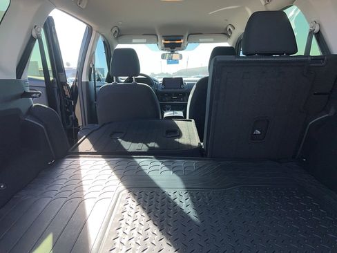 Certified 2024 Nissan Rogue SV image 23