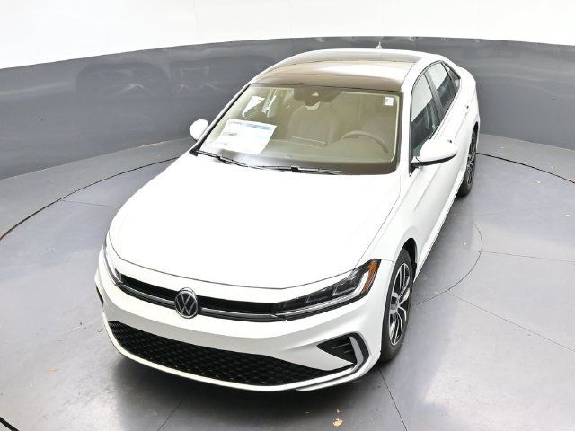 Used 2026 Volkswagen Jetta SE FWD image 44