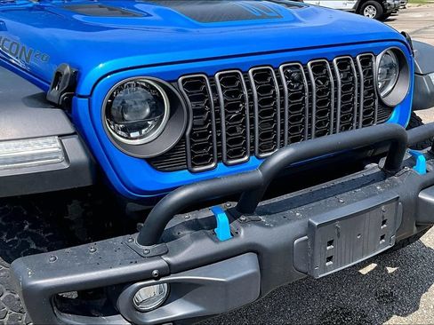 Used 2023 Jeep Wrangler Unlimited Rubicon 4xe AWD/4WD image 27