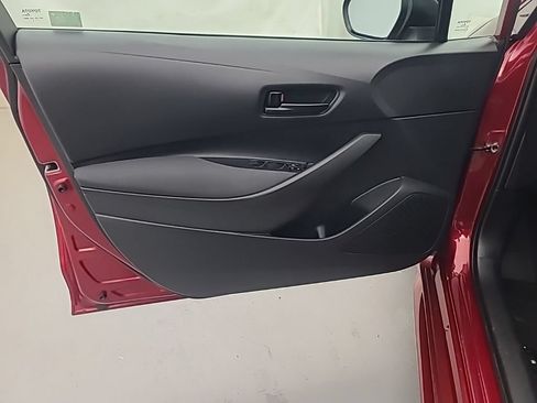 Used 2025 Toyota Corolla LE FWD image 24