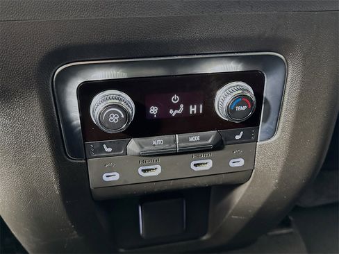 Used 2021 GMC Yukon Denali image 18