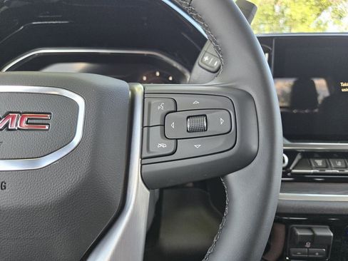 New 2026 GMC Sierra 2500 SLT w/ SLT Premium Package AWD/4WD image 18