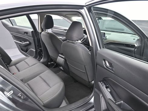 Used 2023 Nissan Altima 2.5 SV image 22