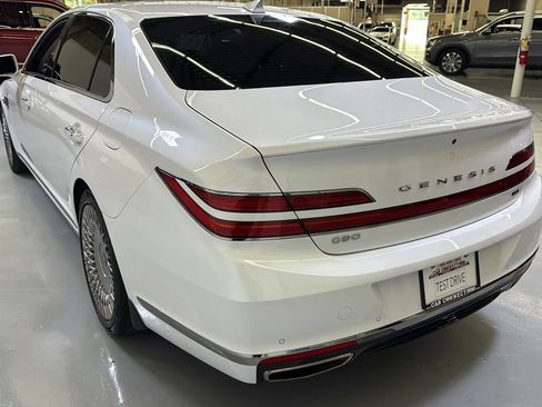 Used 2022 Genesis G90 5.0 Ultimate image 4