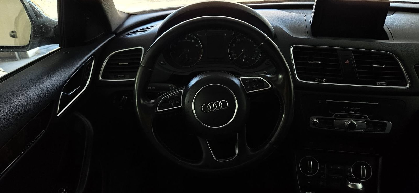 Used 2017 Audi Q3 2.0T Premium Plus w/ Premium Plus Package AWD/4WD image 10