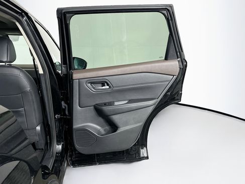 Used 2023 Nissan Rogue SL image 30