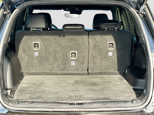 Used 2025 Jeep Grand Cherokee Altitude RWD image 27
