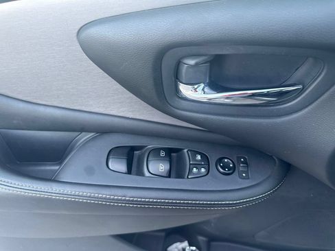 Certified 2024 Nissan Murano SV FWD image 12