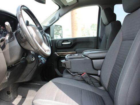 Used 2023 Chevrolet Silverado 2500 LT w/ Convenience Package image 13