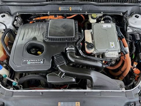 Used 2017 Ford Fusion Energi Titanium image 32