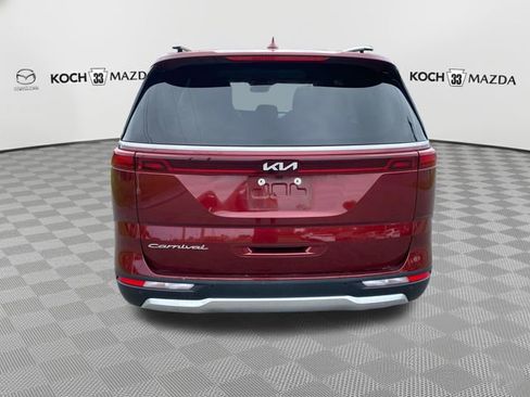 Used 2022 Kia Carnival SX FWD image 6