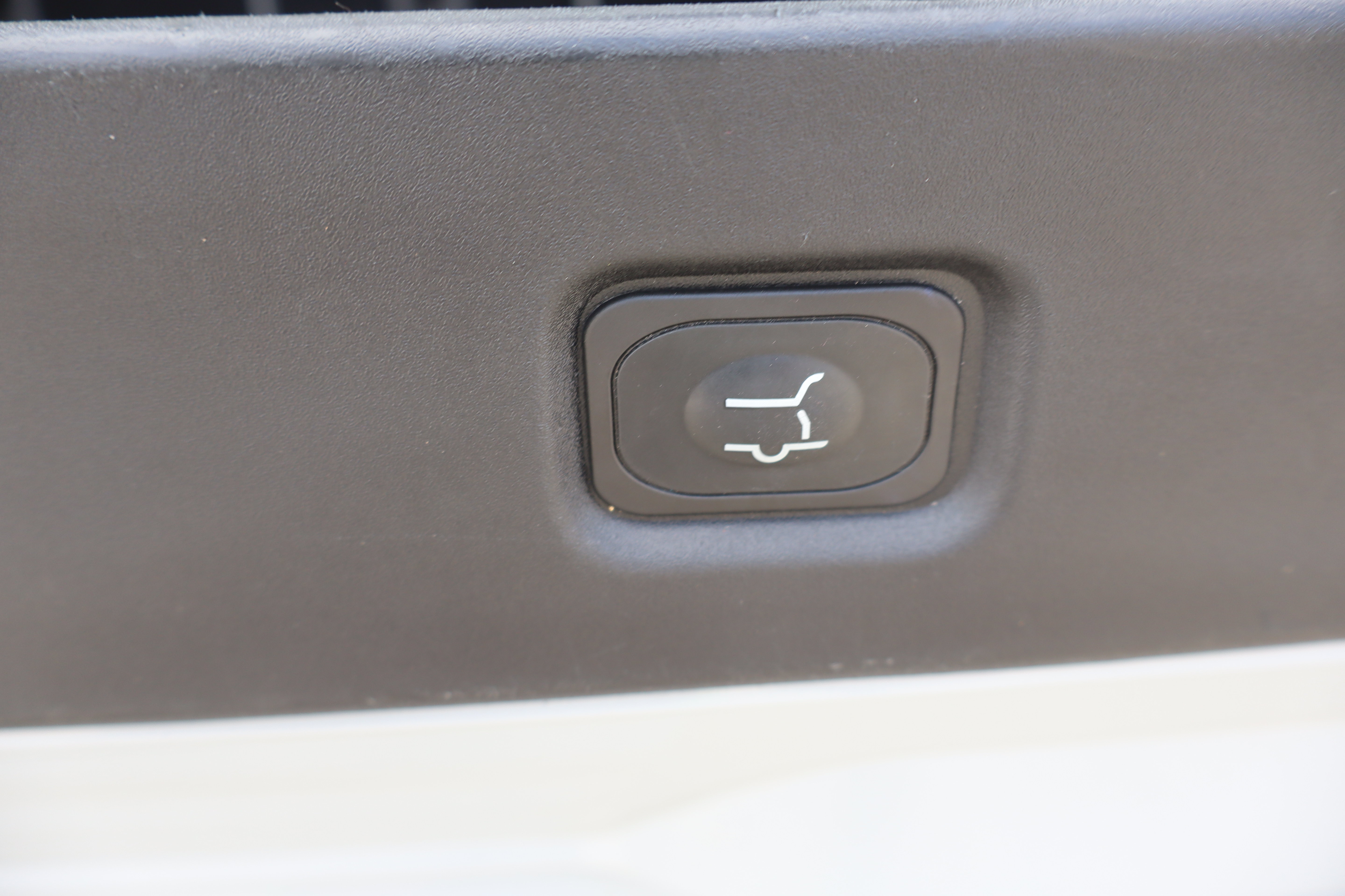 Used 2025 Ford Expedition Platinum AWD/4WD image 35