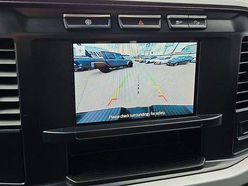 Used 2024 Ford F250 XLT w/ FX4 Off-Road Package image 16