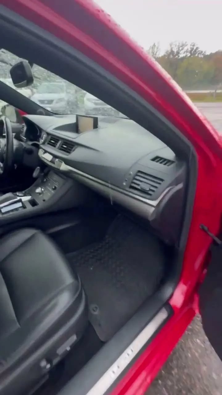 Used 2014 Lexus CT 200h w/ F Sport w/Nuluxe Interior FWD image 59