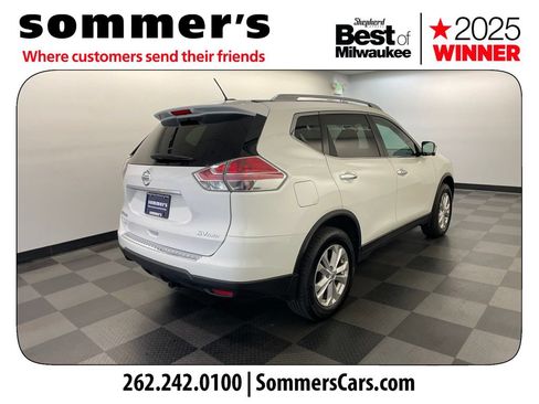 Used 2016 Nissan Rogue SV w/ SV Premium Package AWD/4WD image 5
