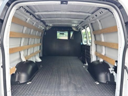 Used 2025 Chevrolet Express 2500 w/ Driver Convenience Package RWD image 18