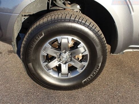 Used 2020 Nissan Frontier PRO-4X w/ Pro-4x Utility Package image 4