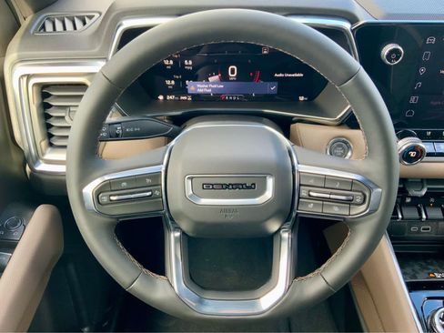 New 2026 GMC Canyon Denali image 40