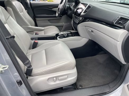Used 2016 Honda Pilot Touring image 35