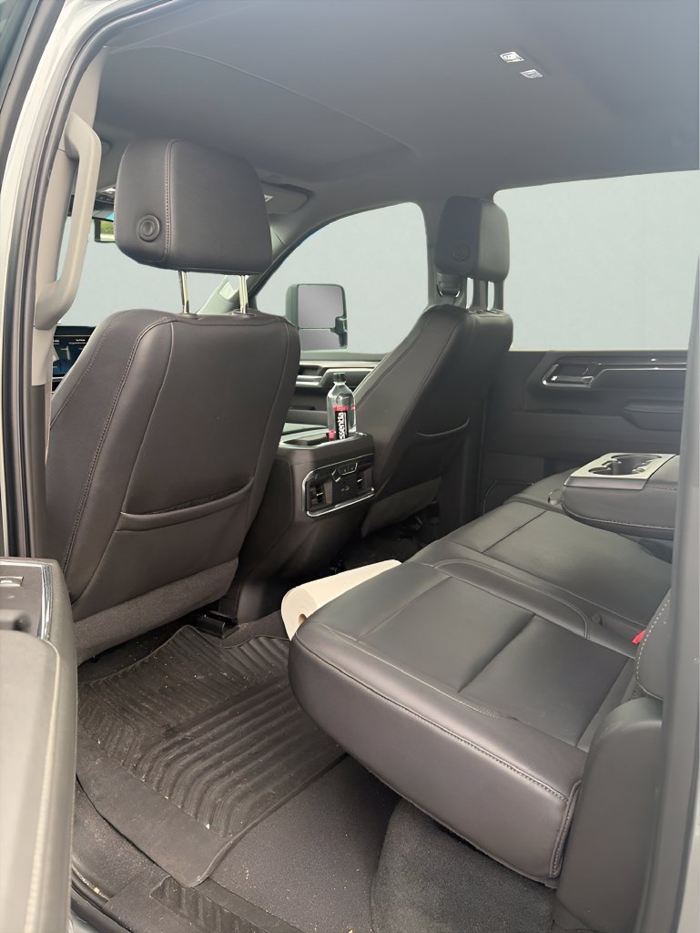 Used 2024 Chevrolet Silverado 2500 LTZ w/ LTZ Convenience Package AWD/4WD image 6