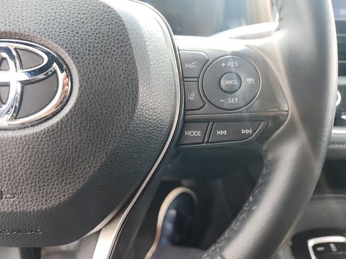 Used 2020 Toyota Corolla SE w/ SE Premium Package FWD image 22