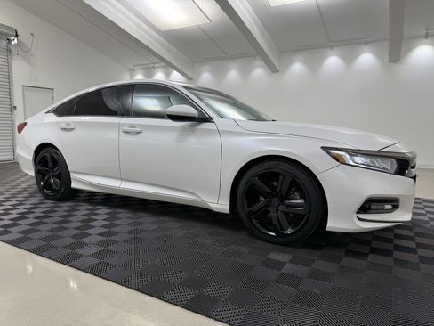 Used 2020 Honda Accord Sport image 1