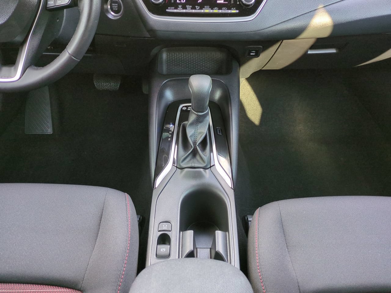 Used 2026 Toyota Corolla SE FWD image 18
