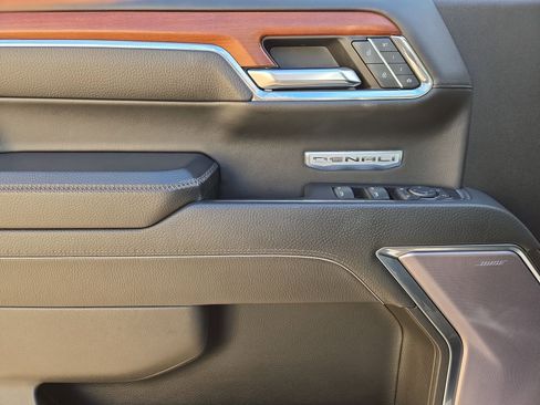 Used 2023 GMC Sierra 1500 Denali w/ Denali Reserve Package image 15