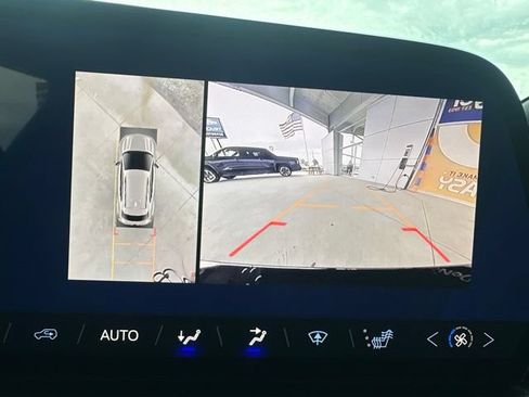 Used 2024 Chevrolet Equinox EV RS w/ LPO, Trailering Package FWD image 32