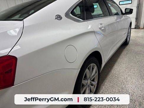 Used 2018 Chevrolet Impala LT FWD image 9